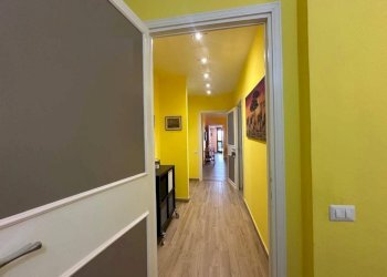 Corridoio - Apartment via delle Acacie, Moncalieri - photo 37