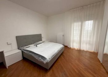 Camera da letto - Four-room apartment via Elia Rainusso, Modena - photo 13