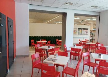 Interno non residenziale - Bar Tavola Calda - Fredda via Giovan Battista Buschetti, 4, Chieri - foto 13