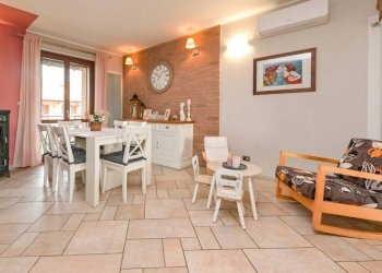 Salone - Appartamento viale Enrico Berlinguer, 10, Moncalieri - foto 4