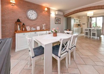 Salone - Appartamento viale Enrico Berlinguer, 10, Moncalieri - foto 5