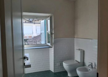 Bagno - Quadrilocale piazza della Bollente, Acqui Terme - foto 7