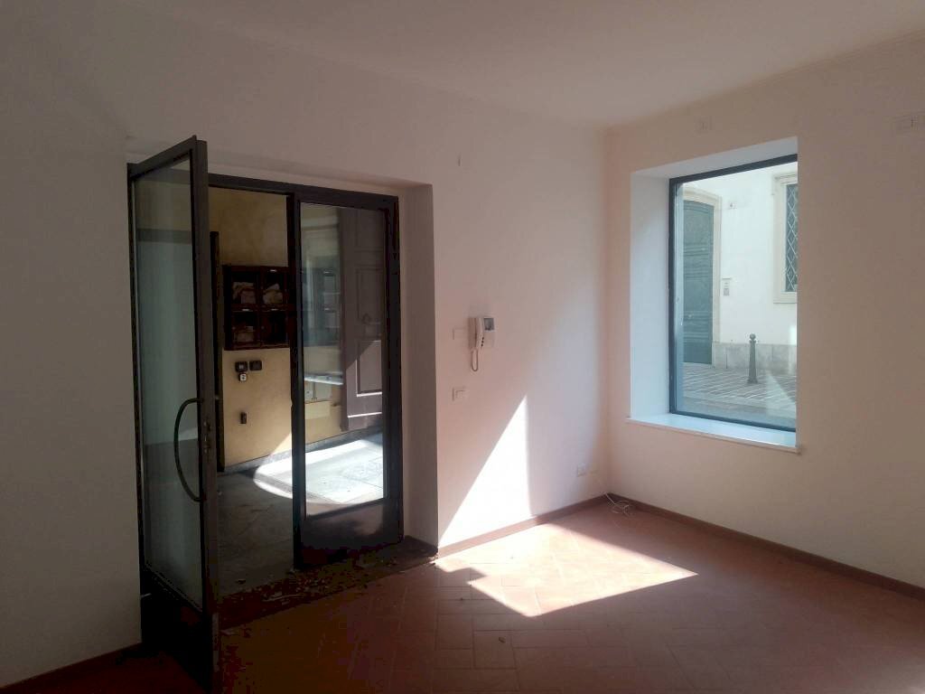 Stanza non arredata - Negozio via Anton Francesco Frisi, 9, Monza - foto 3