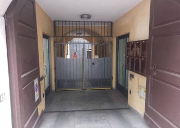 Interno palazzo - Negozio via Anton Francesco Frisi, 9, Monza - foto 5