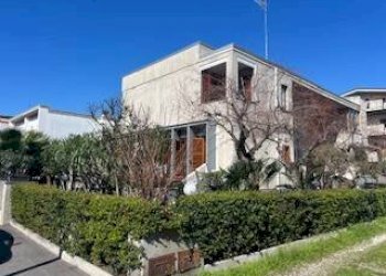 Foto 3 - Villa VIALE MAZZINI
 
63, Alba Adriatica - photo 3