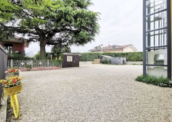 Cortile interno - Hotel via Aldo Devietti Goggia, 80, San Maurizio Canavese - foto 37