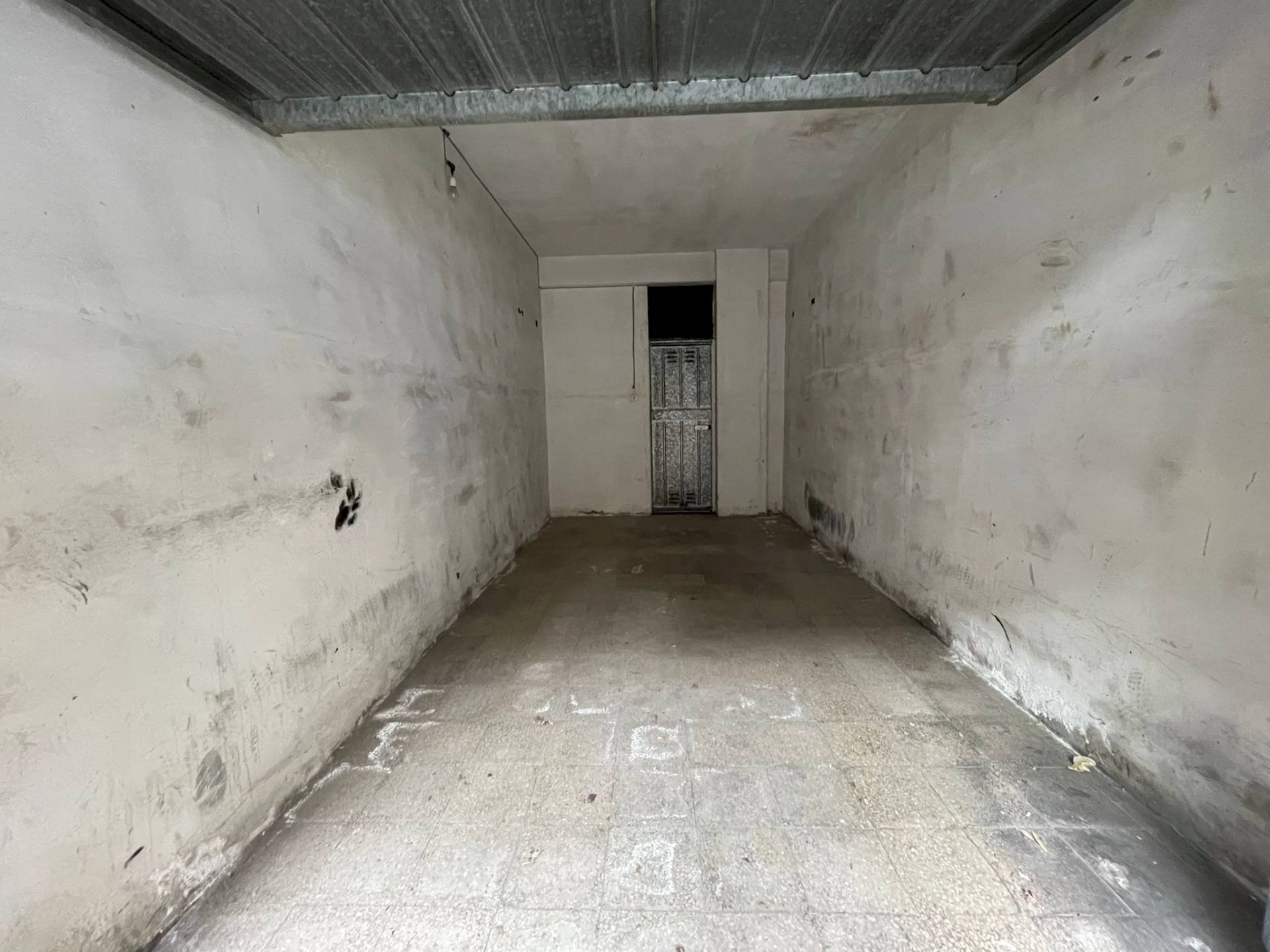 Foto 1 - Box Via Benevento, Caserta - photo 1