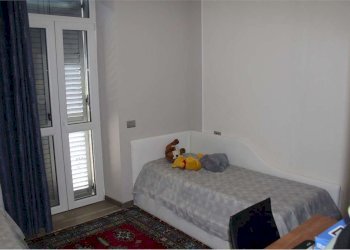 camera da letto - Three-room apartment Cavour
 
25, Cesano Maderno - photo 16