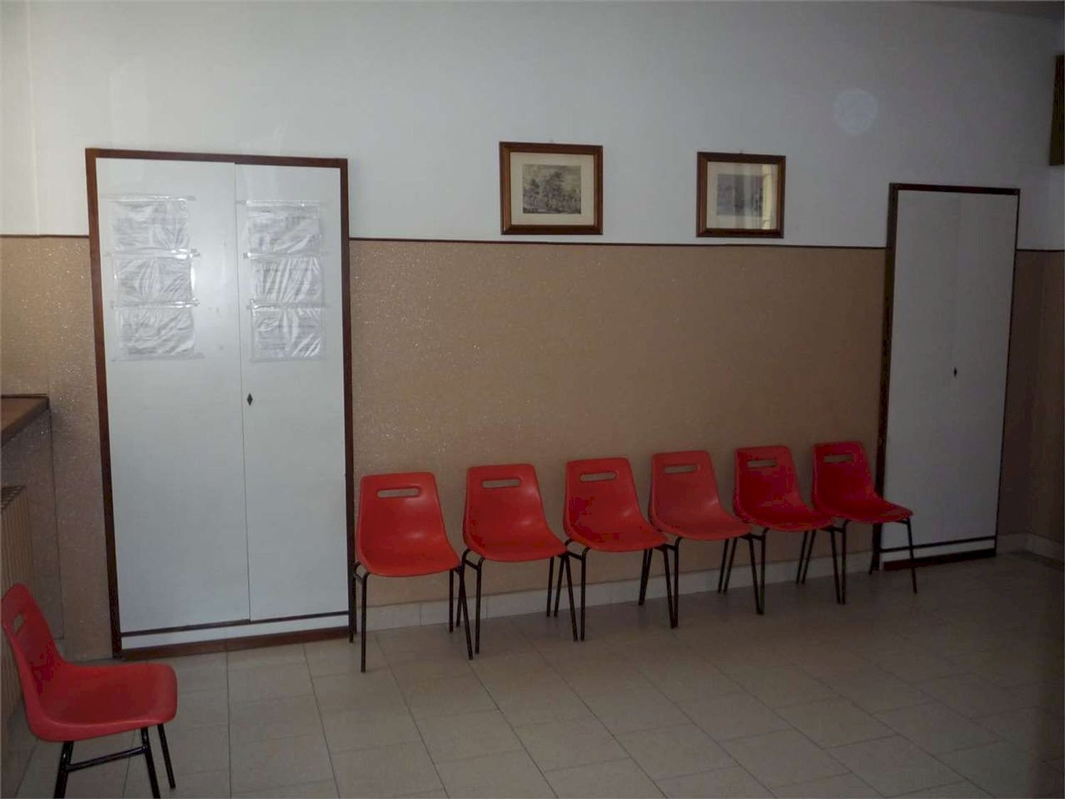 Foto 3 - Commercial Premises Como
 
2, Cesano Maderno - photo 3