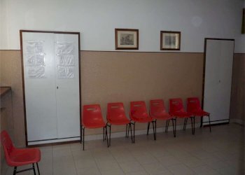 Foto 3 - Commercial Premises Como
 
2, Cesano Maderno - photo 3