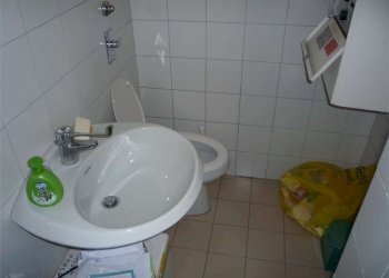 bagno - Commercial Premises Como
 
2, Cesano Maderno - photo 6