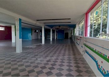 corridoio - Commercial Premises Statale dei Giovi
 
7, Fino Mornasco - photo 6