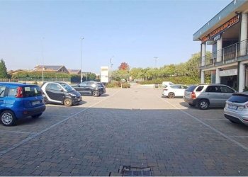 Foto 10 - Locale Commerciale Statale dei Giovi
 
7, Fino Mornasco - foto 10