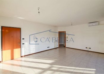camera - Three-room apartment Giacomo Leopardi
 
4, Cesano Maderno - photo 4