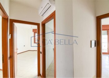 corridoio - Three-room apartment Giacomo Leopardi
 
4, Cesano Maderno - photo 6