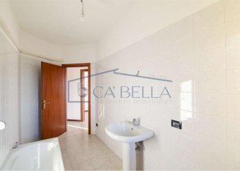 bagno - Three-room apartment Giacomo Leopardi
 
4, Cesano Maderno - photo 14