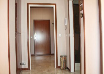 corridoio - Appartamento Cesare Battisti
 
75, Paderno Dugnano - foto 15