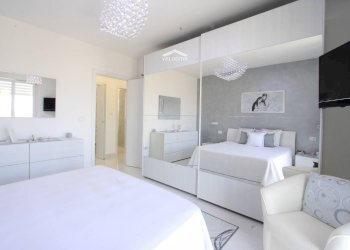 camera da letto - Appartamento via Montelungo
 
1, Ugento - foto 1