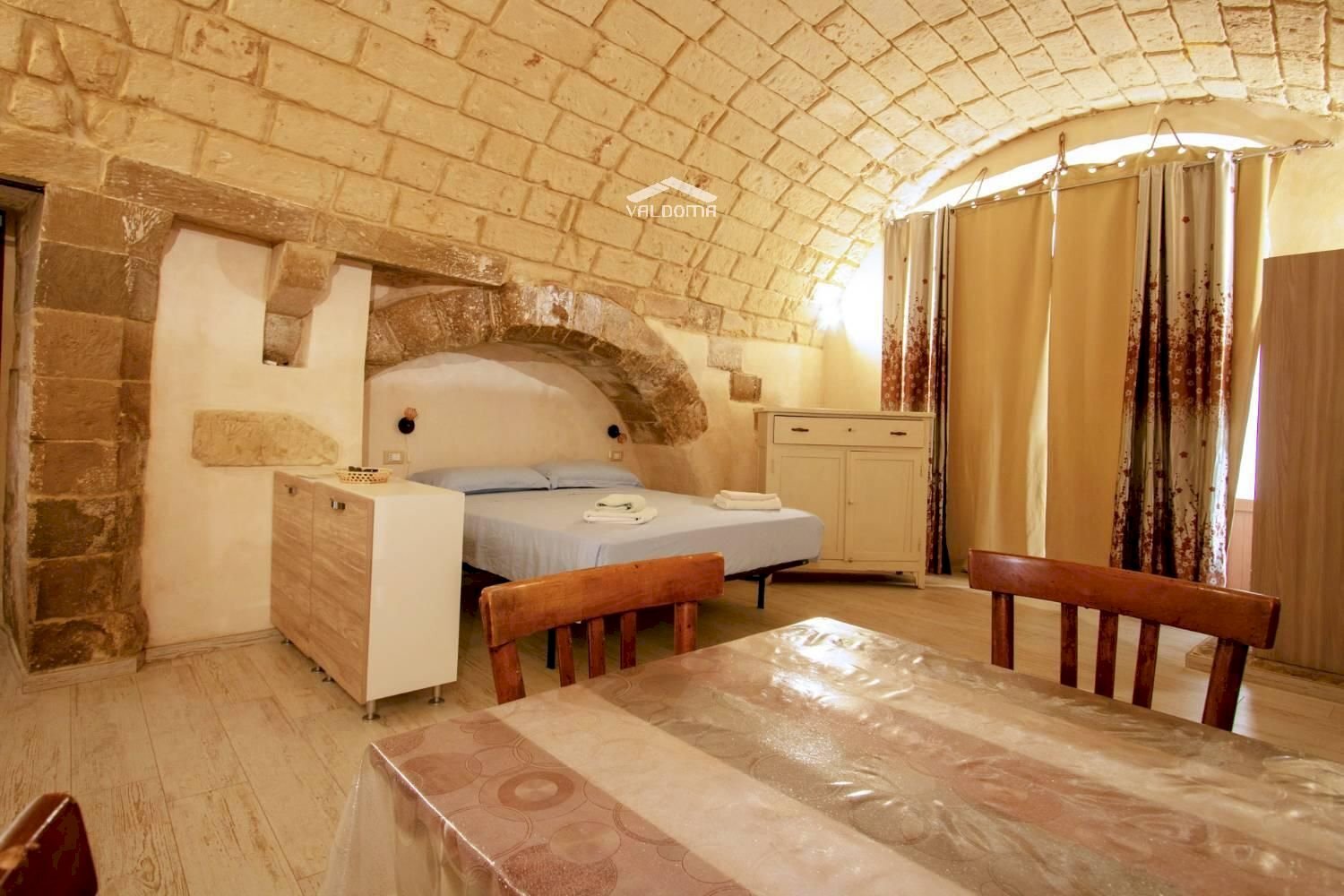 camera da letto - Semi-detached house via Giuseppina Scarciglia
 
38a, Minervino di Lecce - photo 3