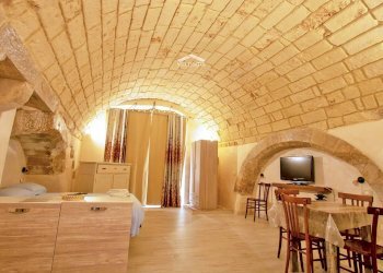 camera da letto - Semi-detached house via Giuseppina Scarciglia
 
38a, Minervino di Lecce - photo 1