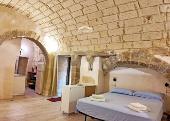 camera da letto - Semi-detached house via Giuseppina Scarciglia
 
38a, Minervino di Lecce - photo 2