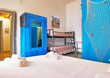 camera da letto - Semi-detached house via Giuseppina Scarciglia
 
38a, Minervino di Lecce - photo 16