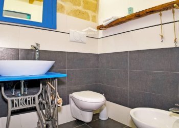 bagno - Semi-detached house via Giuseppina Scarciglia
 
38a, Minervino di Lecce - photo 17