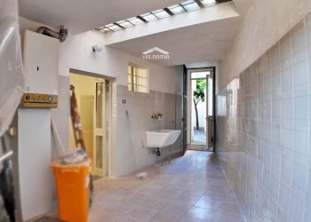 corridoio - Casa semi indipendente via Vittorio Emanuele II
 
2, Zollino - foto 10