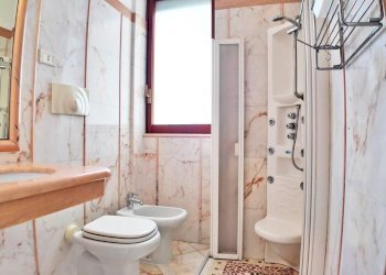 bagno - Appartamento San Giovanni XXIII
 
33, Otranto - foto 4