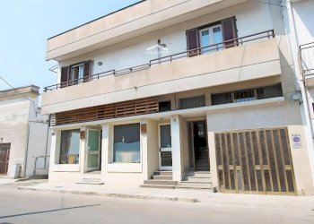 circondario - Locale Commerciale Veneto
 
7, Melendugno - foto 1