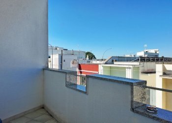 Foto 12 - Ufficio Papa Pio XII
 
52, Poggiardo - foto 12