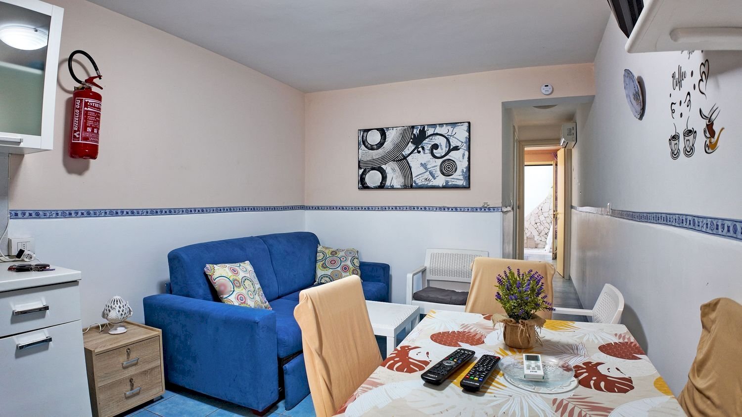 soggiorno - Quadrilocale Litoranea Amerigo Vespucci
 
40, Salve - foto 3