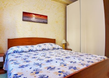 camera da letto - Four-room apartment Litoranea Amerigo Vespucci
 
40, Salve - photo 14