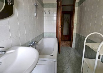 Bagno - Trilocale via Giuseppe Di Vittorio, 10, Asti - foto 5