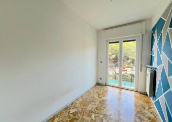 Camera da letto - Quadrilocale via Giuseppe Mendozza, 4A, Genova (zona Quarto) - foto 11