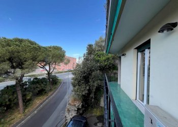 Balcone - Quadrilocale via Giuseppe Mendozza, 4A, Genova (zona Quarto) - foto 12