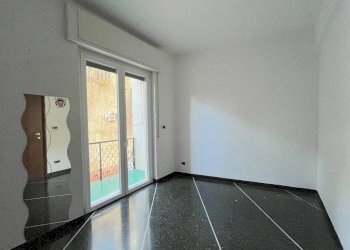 Camera da letto - Quadrilocale via Giuseppe Mendozza, 4A, Genova (zona Quarto) - foto 14
