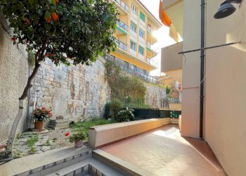 Giardino - Quadrilocale via Giuseppe Mendozza, 4A, Genova (zona Quarto) - foto 27