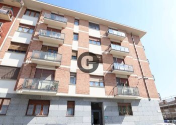 Facciata - Trilocale via Candia, 21, Torino (zona Barriera Milano) - foto 3