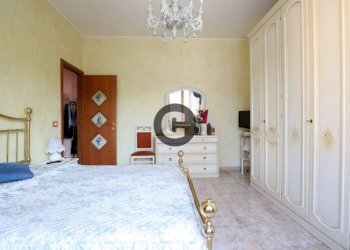 Camera da letto - Trilocale via Candia, 21, Torino (zona Barriera Milano) - foto 41