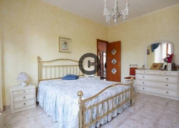 Camera da letto - Trilocale via Candia, 21, Torino (zona Barriera Milano) - foto 30