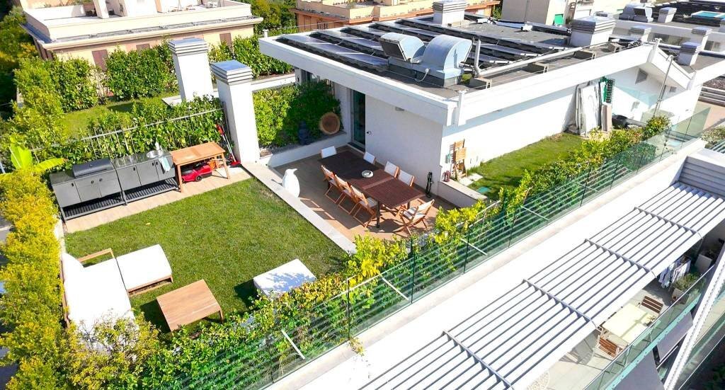 Attico - Attico via Arnaldo da Brescia, 40, Genova (zona Quarto) - foto 1