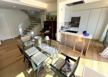 Salone - Attico via Arnaldo da Brescia, 40, Genova (zona Quarto) - foto 14