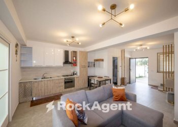 Salone - Villa a Schiera via Giuseppe Di Mario, Furnari - foto 12