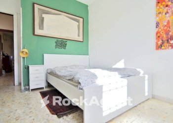 Camera da letto - Appartamento largo Valerio Bacigalupo, 32, Roma - foto 32