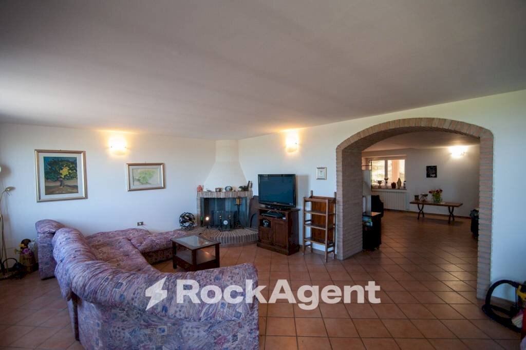 Salone - Rustico strada delle Caminate, 58, Fano - foto 3