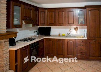 Cucina - Rustico strada delle Caminate, 58, Fano - foto 6