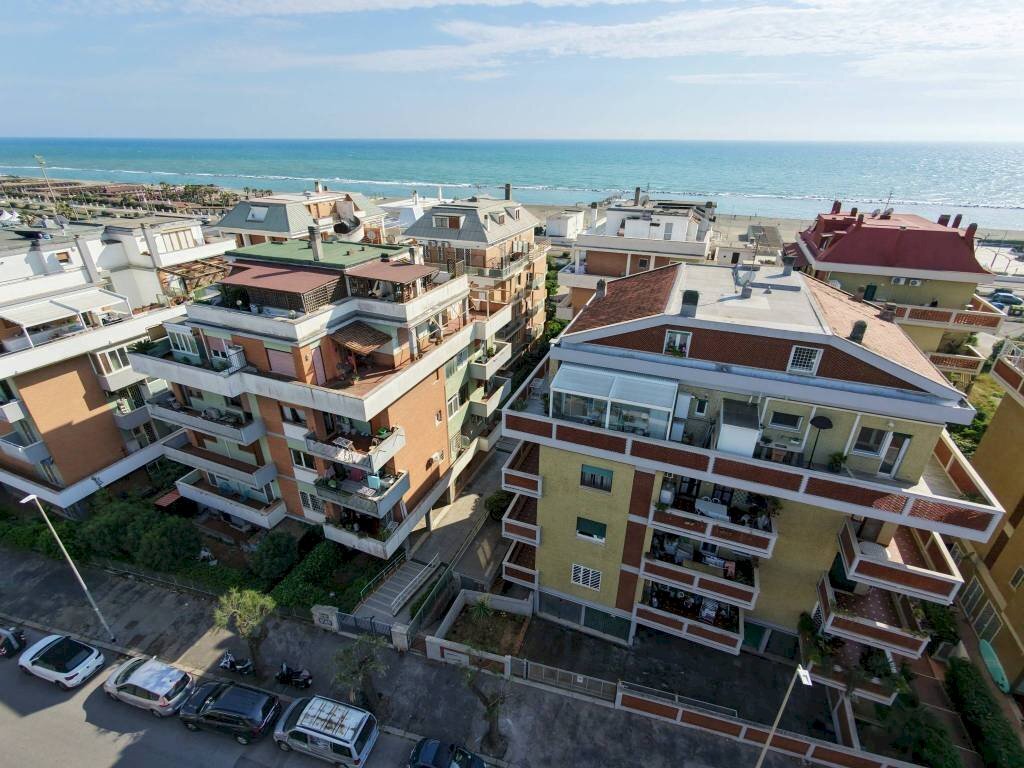 Vista - Bilocale via delle Quinqueremi, Roma (zona Lido di Ostia) - foto 2