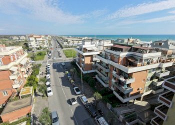 Vista - Bilocale via delle Quinqueremi, Roma (zona Lido di Ostia) - foto 1