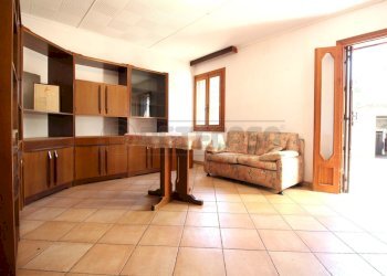 sala da pranzo - Rustic Via Trento e Trieste 2, Zermeghedo - photo 4